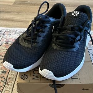 Size 9 Nikes brand new with box